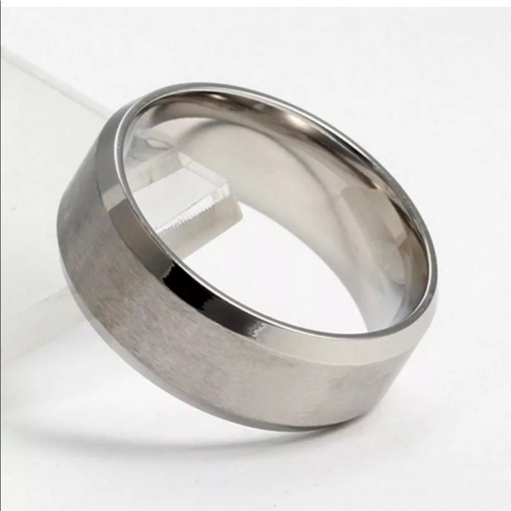 Silver Brushed Finish Unisex Tungsten Band Ring -8mm Width -New -Size 6